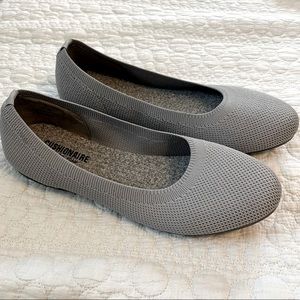 Gray flats memory foam